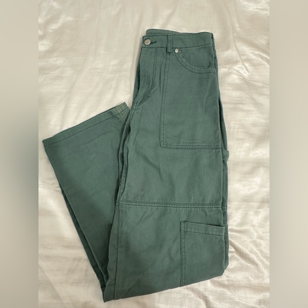 Green cargo pants from forever 21